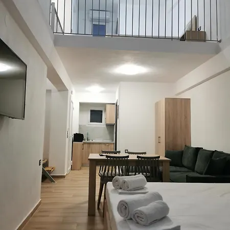 Irini'shouse 6 * توروني